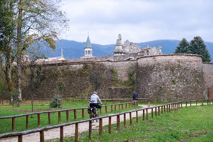 La valorizzazione turistica delle risorse ambientali, storiche e culturali del territorio al centro del progetto pilota che la Provincia di Vibo Valentia ha presentato al Mise