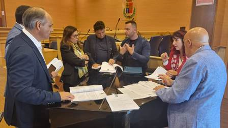 Piano di dimensionamento scolastico. I consiglieri della Provincia di Vibo fanno mancare in aula il numero legale non consentendone l’approvazione Piano di dimensionamento scolastico. I consiglieri della Provincia di Vibo fanno mancare in aula il numero legale non consentendone l’approvazione