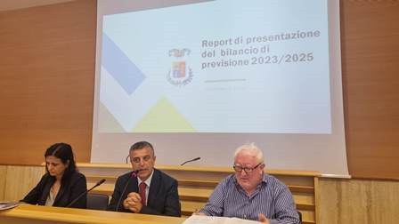 Provincia di Vibo. L’Assemblea dei sindaci esprime, con un’ampia maggioranza (oltre l’80%), il parere favorevole all’approvazione del Bilancio di Previsione