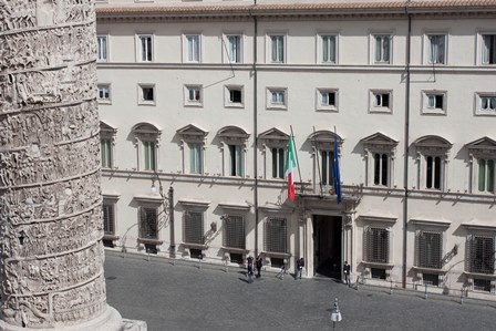 Stabilizzazione dei lavoratori impegnati nei tirocini di inclusione sociale. Il presidente Solano propone ai sindaci del Vibonese un documento da indirizzare al Governo nazionale e regionale