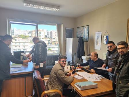 Rinnovo del Consiglio della Provincia di Vibo. Quattro le liste presentate in vista delle elezioni del prossimo 26 di Febbraio Rinnovo del Consiglio della Provincia di Vibo. Quattro le liste presentate in vista delle elezioni del prossimo 26 di Febbraio