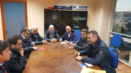 Sviluppo del Vibonese. Il presidente della Provincia Solano si confronta con gli ordini professionali Sviluppo del Vibonese. Il presidente della Provincia Solano si confronta con gli ordini professionali