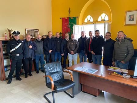 Viabilità. Sopralluogo del presidente L’Andolina e del consigliere Mangiardi lungo le strade provinciali che conducono a Dinami Viabilità. Sopralluogo del presidente L’Andolina e del consigliere Mangiardi lungo le strade provinciali che conducono a Dinami
