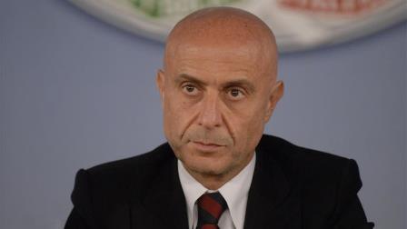 La Provincia di Vibo sarà costretta a chiudere, per motivi di sicurezza, circa 450 km di strade e oltre la metà degli istituti scolastici La Provincia di Vibo sarà costretta a chiudere, per motivi di sicurezza, circa 450 km di strade e oltre la metà degli istituti scolastici